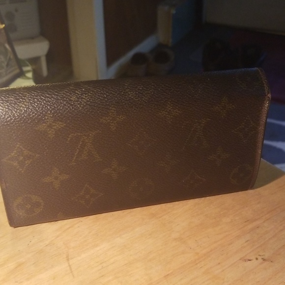 Louis Vuitton wallet - Picture 2 of 8